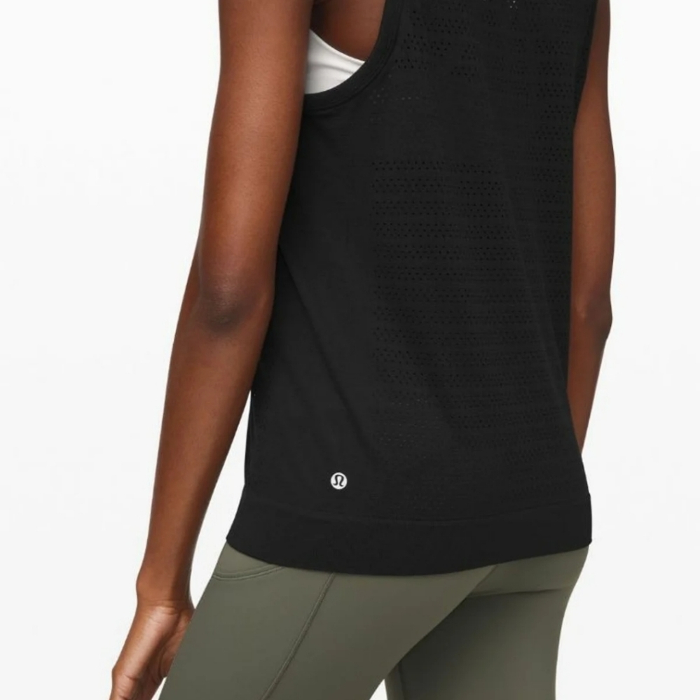 Lululemon Muscle Tank - Picture 4 of 4